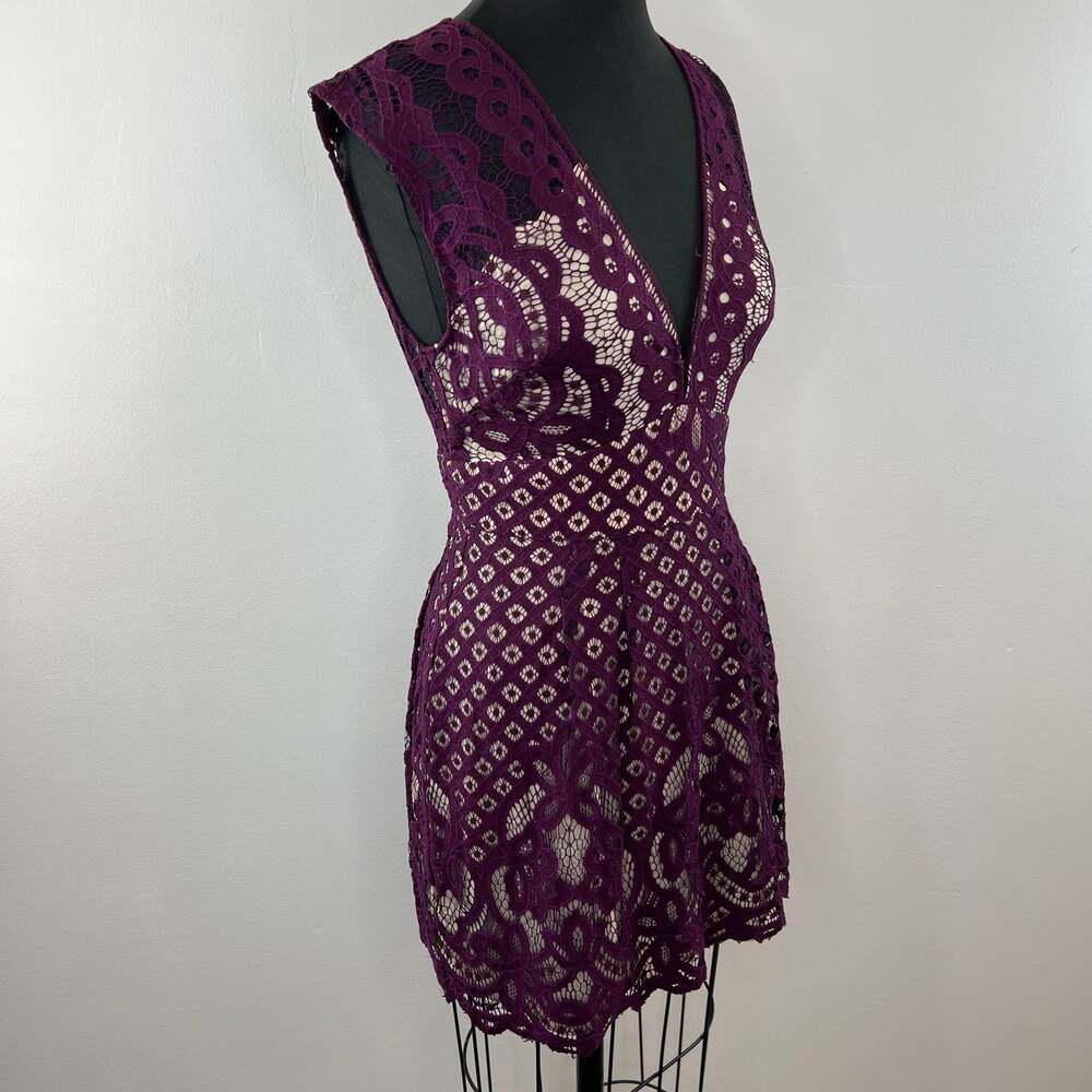 FREE PEOPLE One Million Lovers Plum Purple Lace Open Back Mini Cocktail Dress 4 - Picture 2 of 9